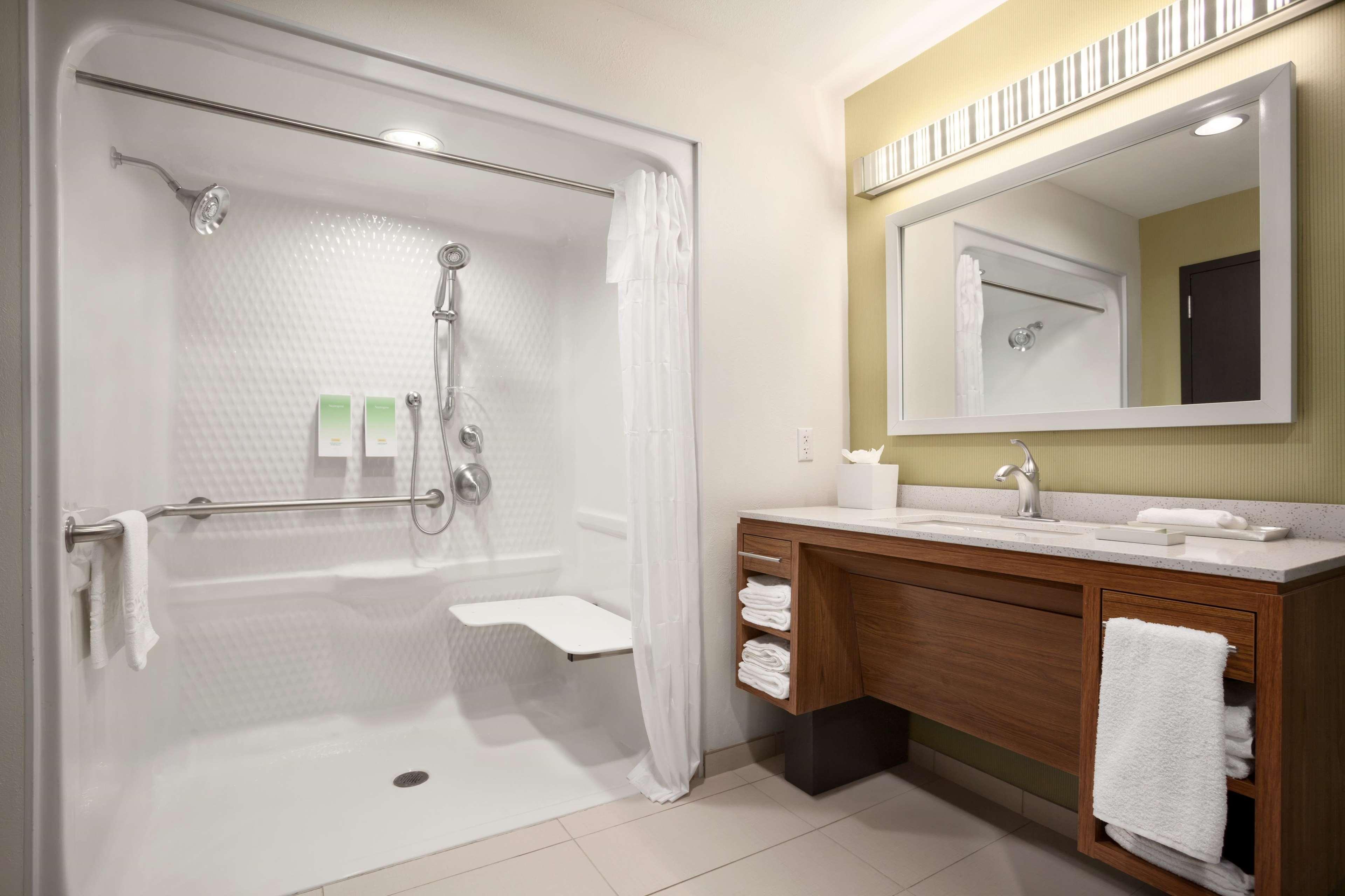 Home2 Suites By Hilton Rahway Exterior photo