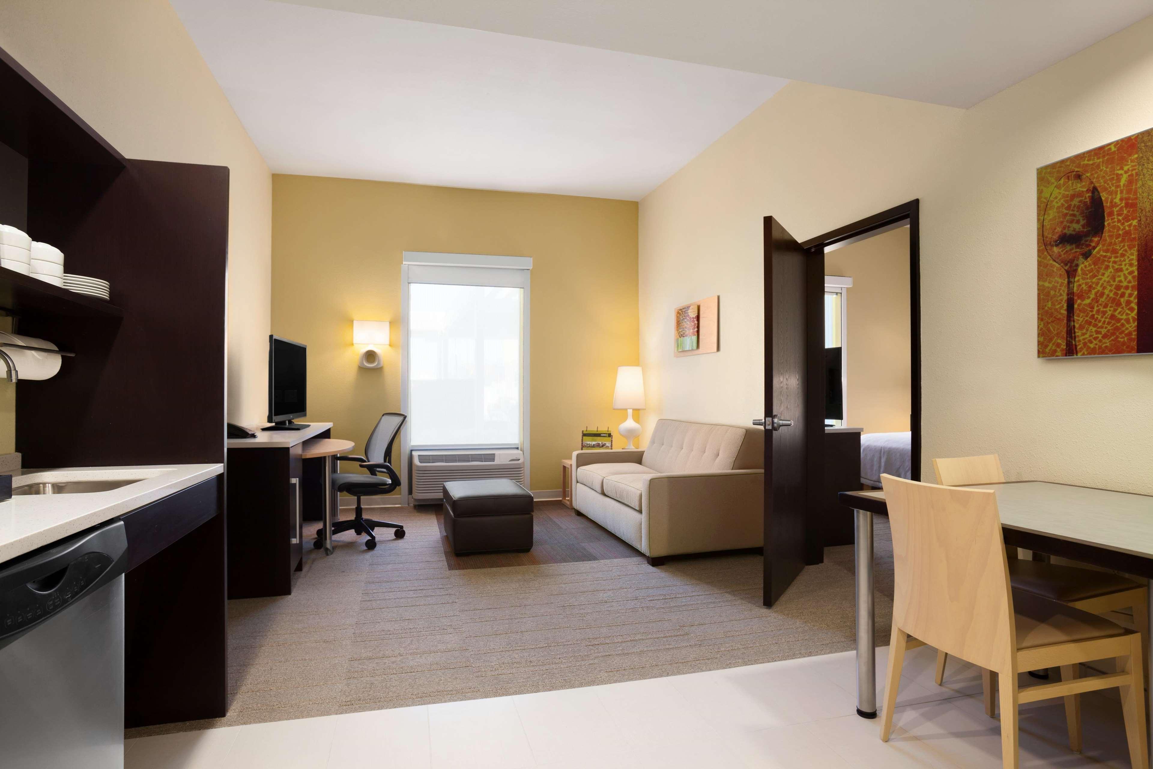 Home2 Suites By Hilton Rahway Exterior photo